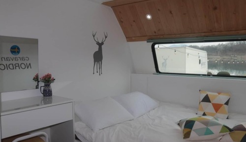 Room (Sweden (bunk bed) (caravan))
