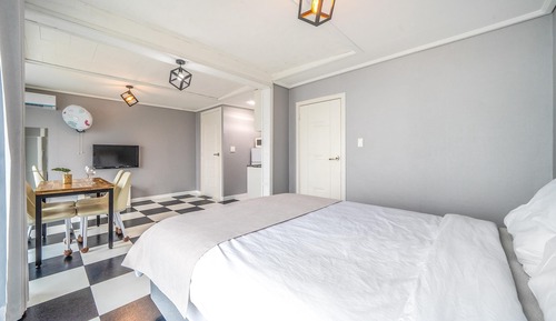 Basic Room, 1 Bedroom (402)