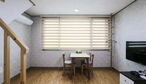 Room (Hesse 201)