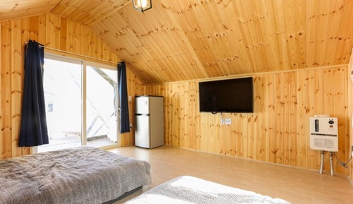 Room (Starlight Room 3)