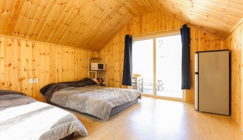 Room (Starlight No 2)