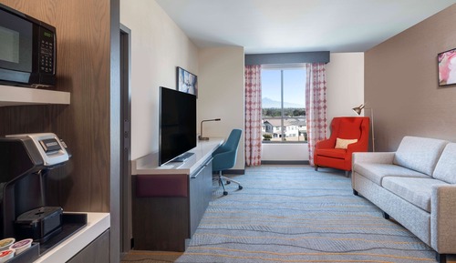 Suite, 1 King Bed, Accessible (Hearing)