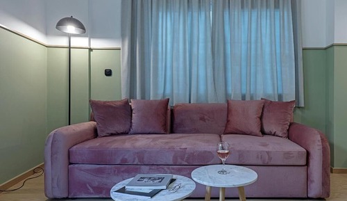 Studio Apartment with Balcony