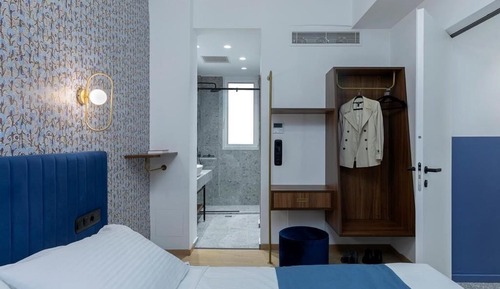 Family Suite with Balcony and Breathtaking View of the Acropolis