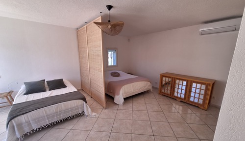 Luxury Club Apartment Only 2 Couples / Night