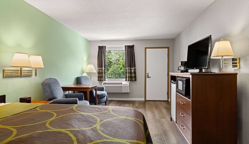 Deluxe Suite, 1 King Bed, Non Smoking