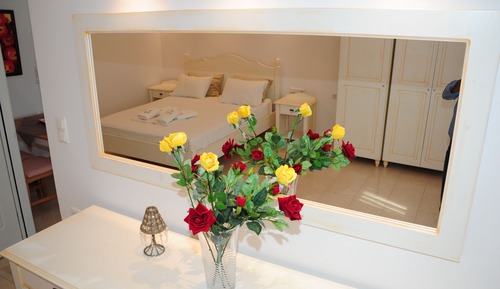 Double Apartment,Kitchenette