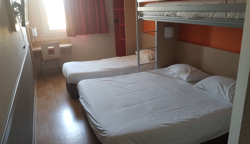 Standard Room, Multiple Beds