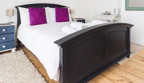 Double Room, Ensuite, Sea View (Room 9)