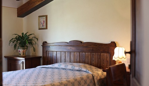 Standard Single Room, 1 Large Twin Bed, Private Bathroom, Hill View