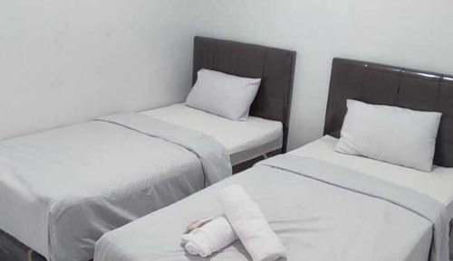Economy Twin Room