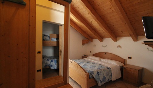 Economy Quadruple Room, 2 Bedrooms