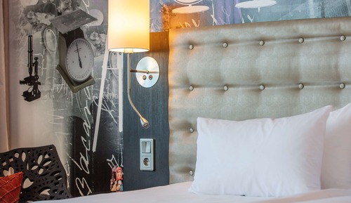 Premium Room