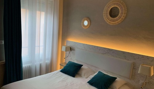 Comfort Room (1 or 2 Persons)