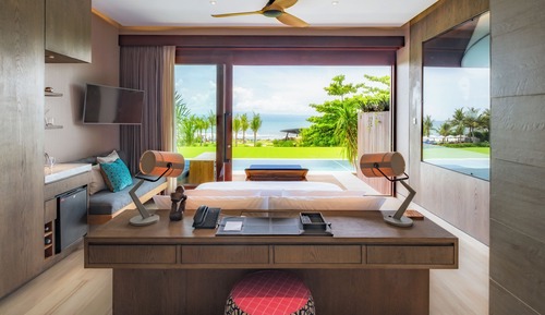Beachfront Suites