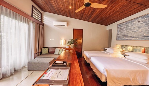 Komune Suites