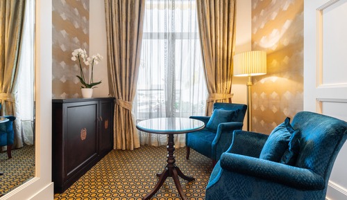 Suite, Sea View