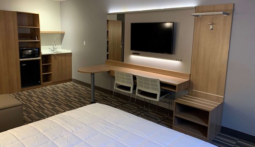 Suite, 1 Queen Bed, Non Smoking
