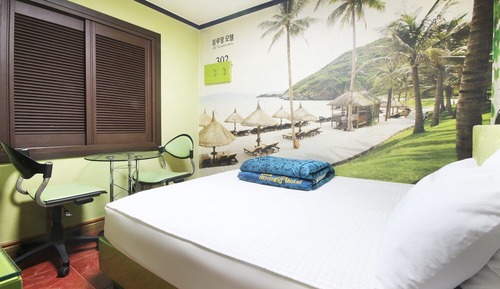 Room (Standard Room 301)