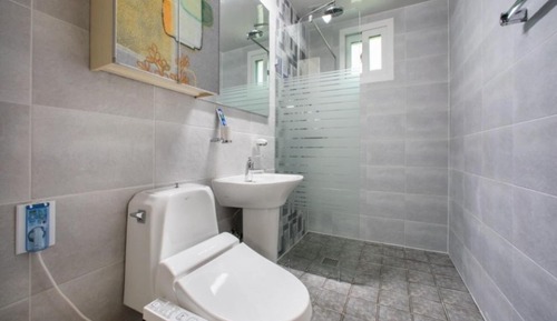 Room (Narcissus (Family Room-Duplex))