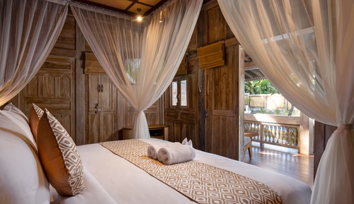 One Bedroom Pool View