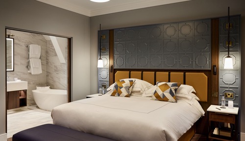 Luxury Suite