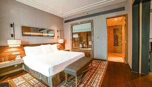 Suite, 1 King Bed (Presidential Suite)