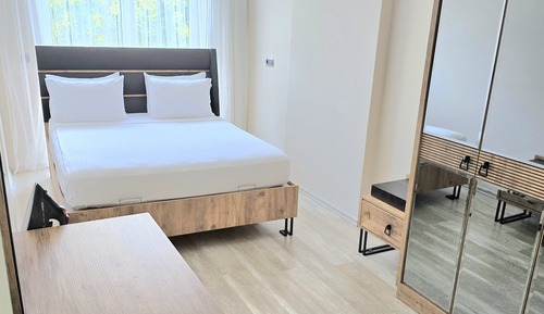 Classic Apartment, 1 Bedroom, Non Smoking, Courtyard View
