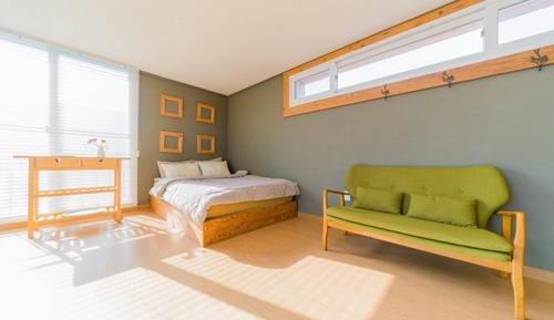 Room (Room 301 Awining Room)