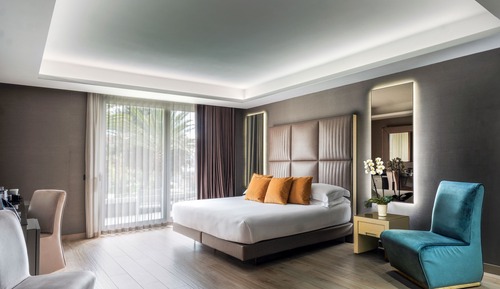 Deluxe Double or Twin Room, Partial Sea View