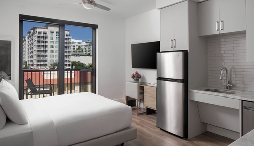 Studio, 1 Queen Bed