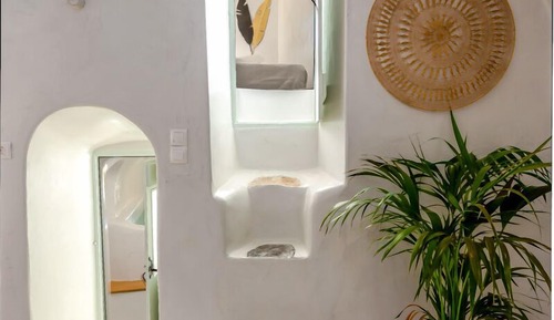 Deluxe Castle Suite Jetted Tub