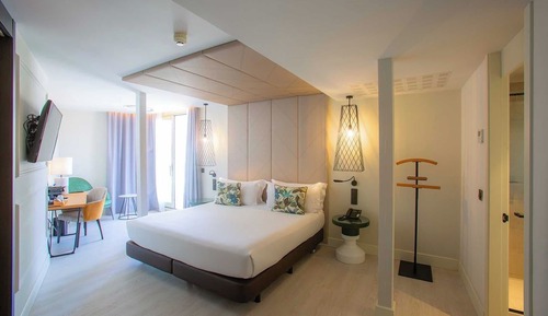 Luxury Double Room, Jetted Tub (Essence)