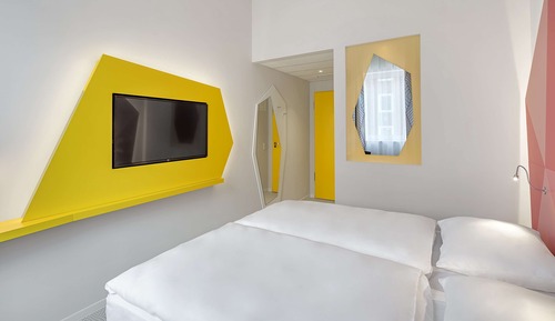 Superior Room (Design)