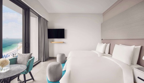 Deluxe Beach and Pool Twin Room