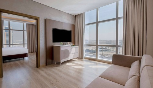Deluxe Suite, 1 Double Bed, City View