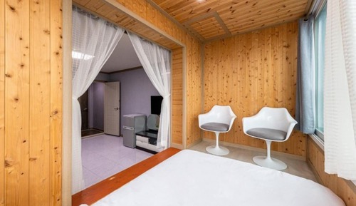 Room (Bada A202 (pets allowed))