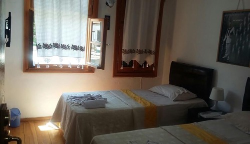 Economy Twin Room