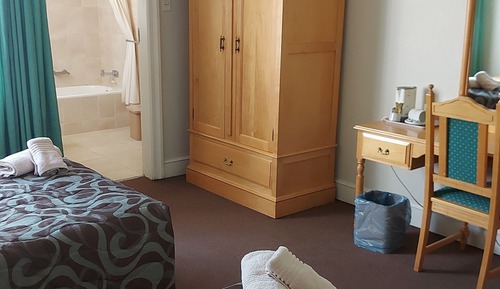 Standard Twin Room