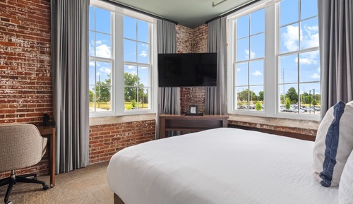 Corner Room, 1 King Bed