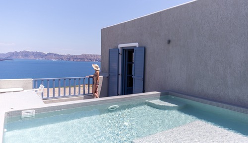Honeymoon Suite with Plunge Pool