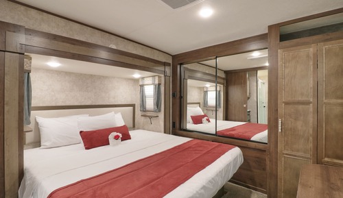 Mobile Home, 1 Bedroom (No Pets, Linens Included)
