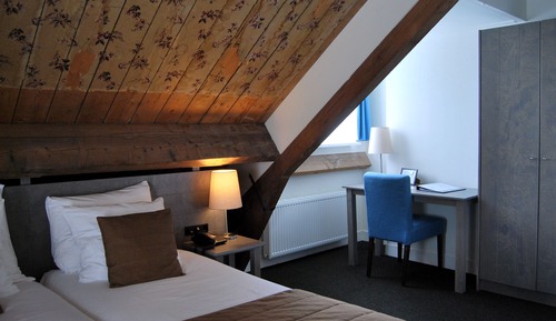 Comfort Room, 2 Twin Beds, Garden View