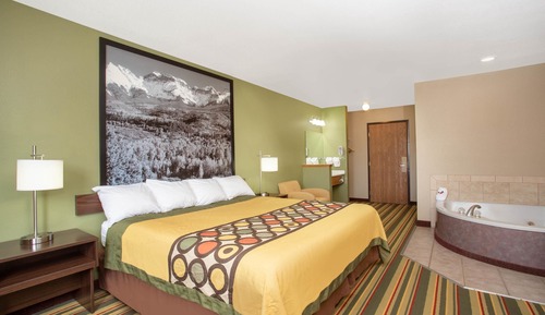 Studio Suite, 1 King Bed, Non Smoking