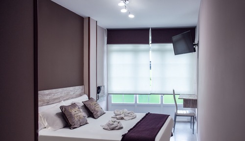 Suite, Private Bathroom