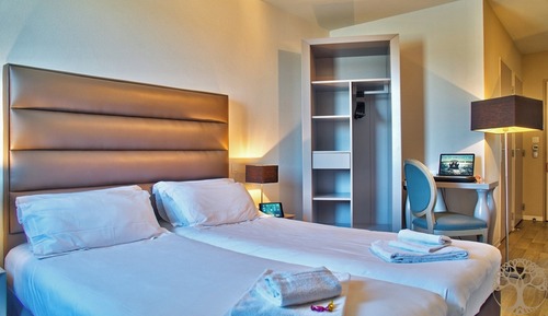 Basic Twin Room