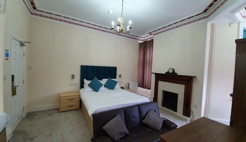Family Room, 1 Bedroom
