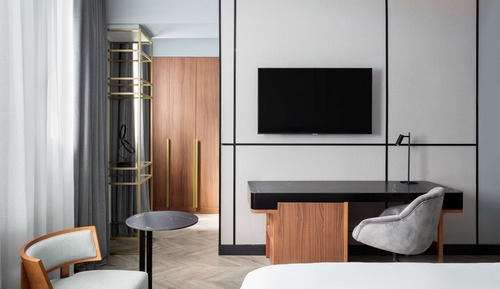 Superior Room (Collection)
