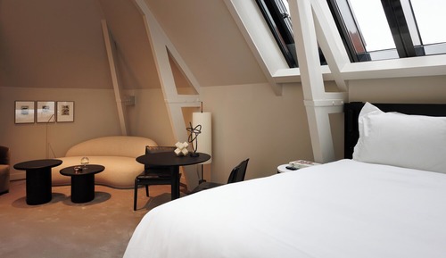 Signature Suite