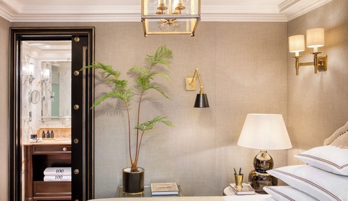 One Bedroom King Suite